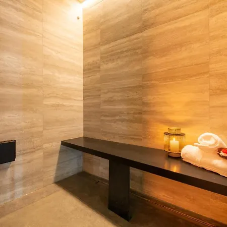 O Bulles Wellness 호텔 *